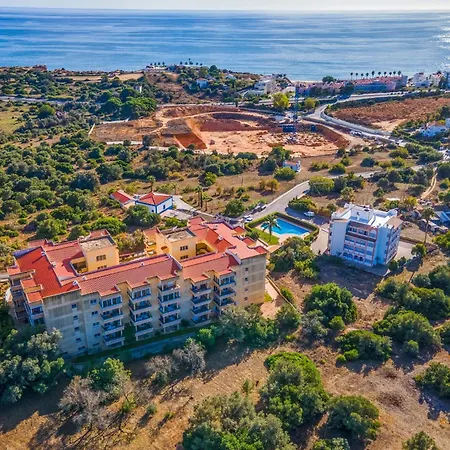 Sunny 1bdr Flat With Pool In Vau By Lovelystay Apartament