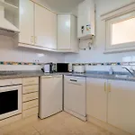 Sunny 1bdr Flat With Pool In Vau By Lovelystay *