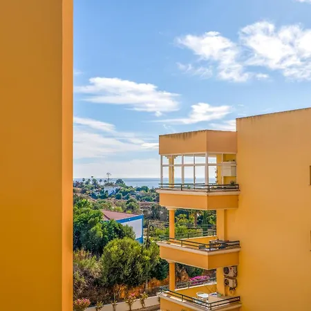 Sunny 1bdr Flat With Pool In Vau By Lovelystay Portimao
