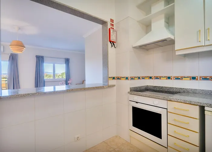 Apartment Sunny 1bdr Flat With Pool In Vau By Lovelystay *