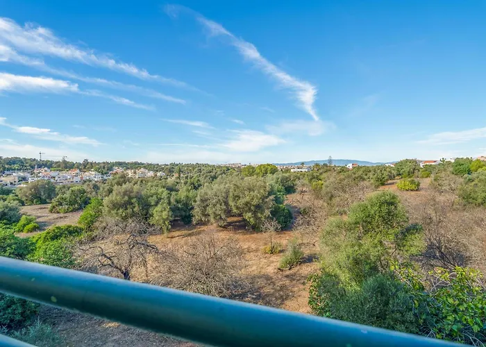 Sunny 1bdr Flat With Pool In Vau By Lovelystay Apartment Portimão