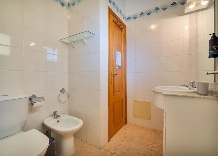 Sunny 1bdr Flat With Pool In Vau By Lovelystay * Portimão