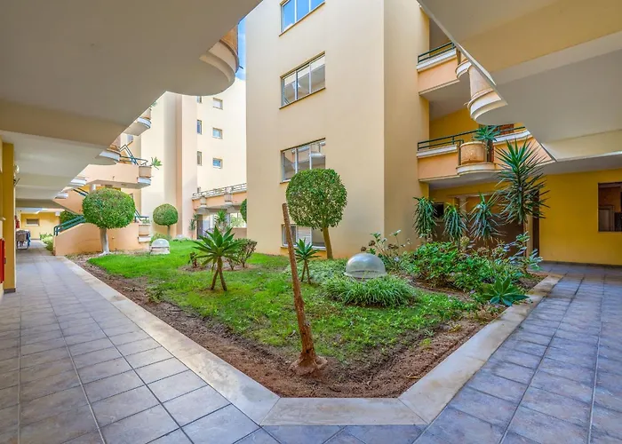 Sunny 1bdr Flat With Pool In Vau By Lovelystay Apartment *