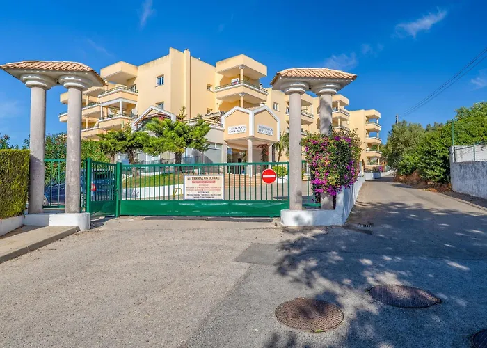 Sunny 1bdr Flat With Pool In Vau By Lovelystay Apartment