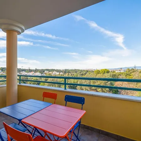 Sunny 1bdr Flat With Pool In Vau By Lovelystay Apartamento