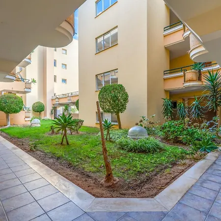 Sunny 1bdr Flat With Pool In Vau By Lovelystay Apartamento *